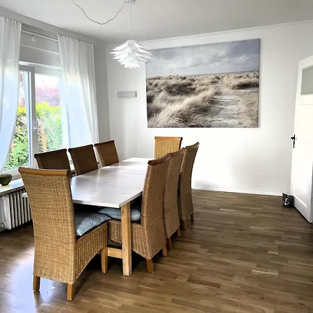 Posthus Stickenbüttel, Dorfstraße 82, 27476 Cuxhaven-stickenbüttel * Cuxhaven